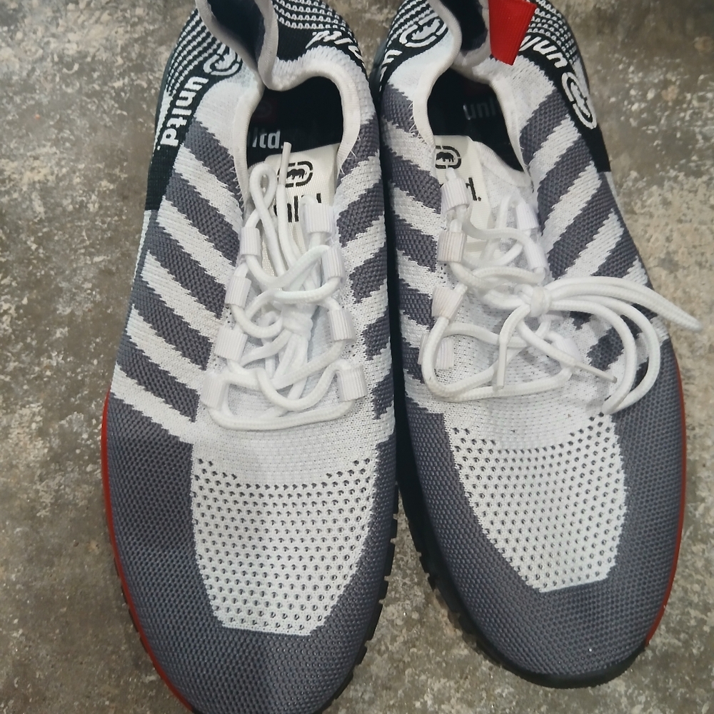 Echo Mens shoe size 11